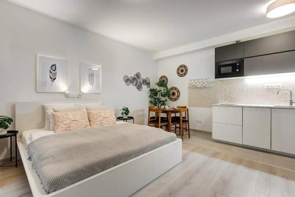 Terrace Vista-Modern 2Br Retreat Daire Budapeşte Dış mekan fotoğraf