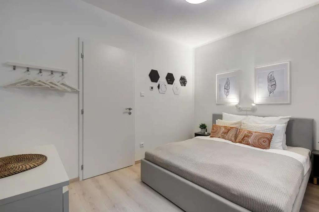Terrace Vista-Modern 2Br Retreat Daire Budapeşte Dış mekan fotoğraf