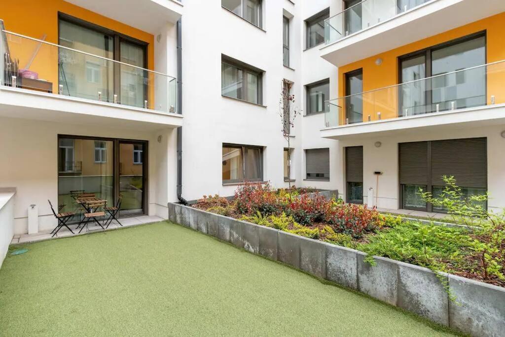 Terrace Vista-Modern 2Br Retreat Daire Budapeşte Dış mekan fotoğraf